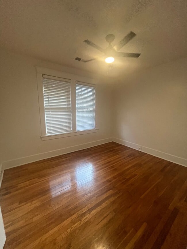 Photo - 123 Stonewall St Unit 2
