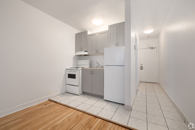 Building Photo - 3462-3466 Rue Aylmer