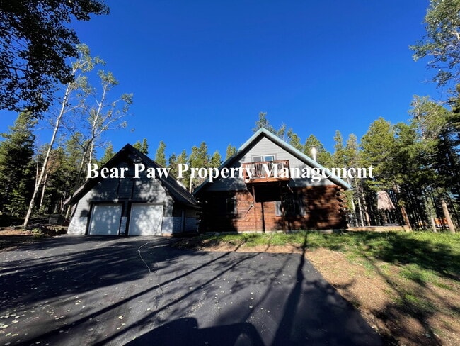 Building Photo - Perfect Mountain Log Home!
