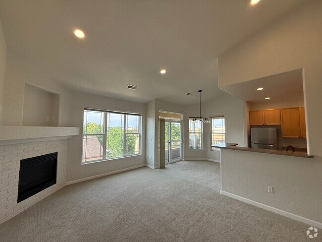 Building Photo - 8520 S Holland Ln Unit 302 Rental