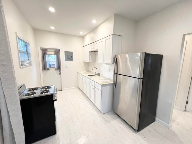 Photo - 431 Ardmore Rd