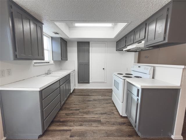 Photo - 4825 Diaz Ave