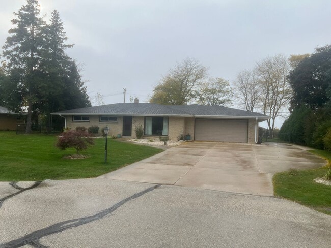 Photo - Charming Single Family Home in Brookfield