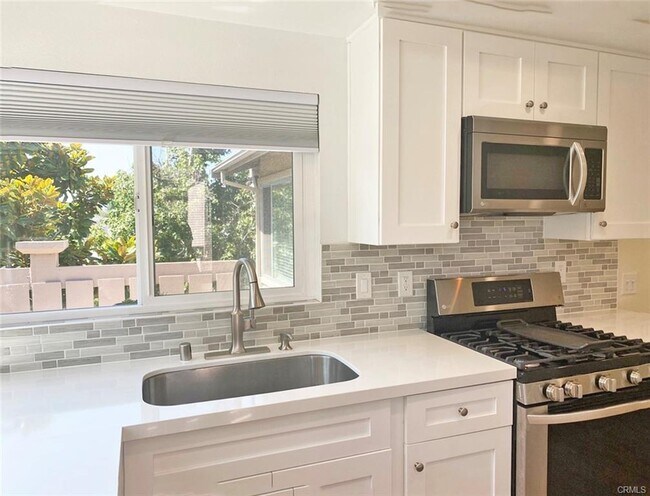 Photo - 80 Windjammer