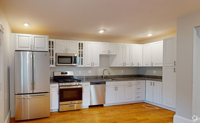 Building Photo - 9 Beacon St Rental
