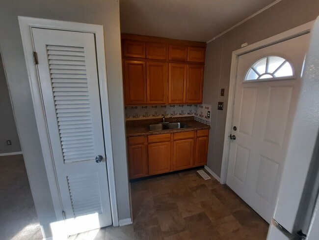 Photo - 2 Bedroom, 1 Bathroom home!
