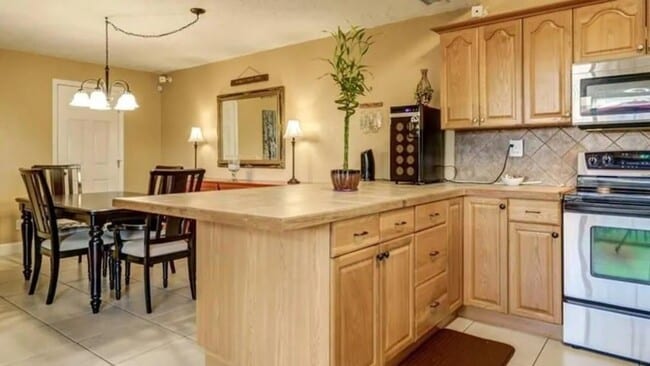 Photo - 641 NW 132nd Terrace