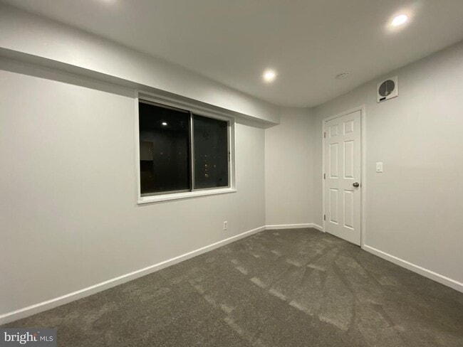 Photo - 5340 Holmes Run Pkwy Unidad 1003