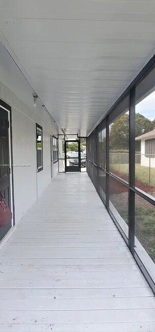 Photo - 347 NW 6th Ave