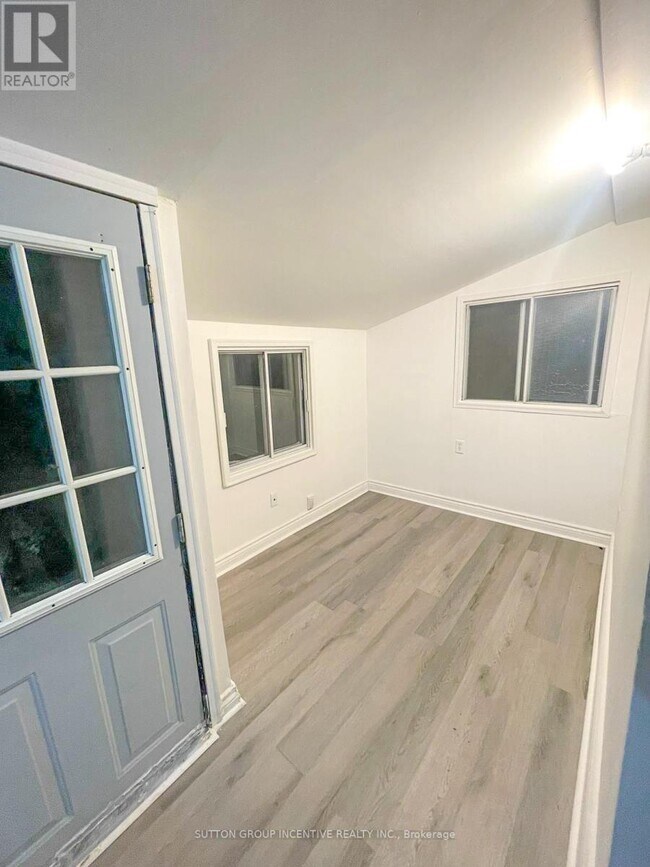 Photo - 26951 Kennedy Rd