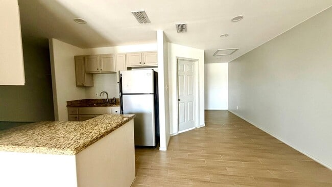 7610 Rocio Dr Unit 205