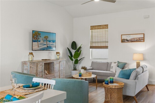 Photo - 154 SE 20th St