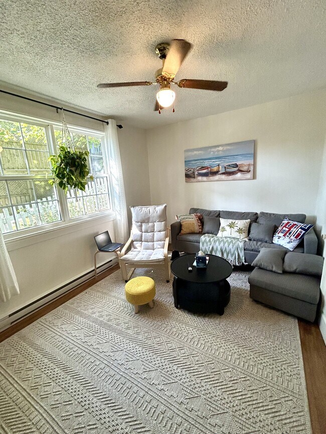 Photo - 16 Macklin Pl