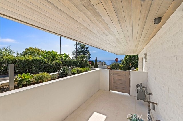 Building Photo - 200 Alta Vista Way Unit B Rental