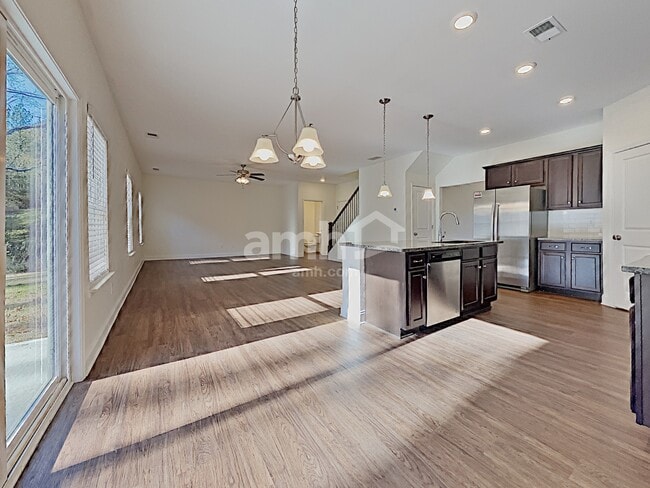 Photo - 121 Haeven Trail