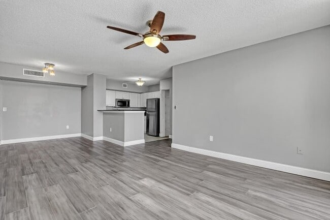 Photo - 651 Okeechobee Blvd