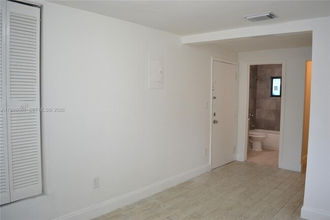 Photo - 1037 SW 4th St Unidad 4