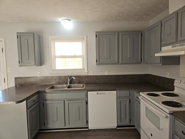 Photo - 5845 Hunting Ridge Rd