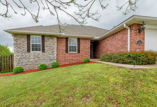 Photo - Spacious 3 Bedroom Home on Corner Lot! Must See!