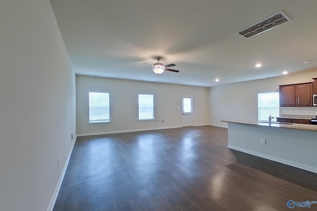 Photo - 1067 Pilgrim Ln