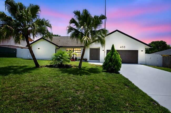 Building Photo - 488 NW 13th St Rental