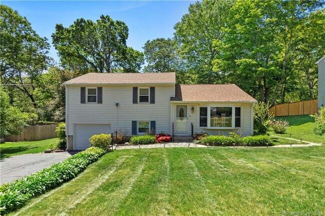 Photo - 190 Bel Aire Dr House