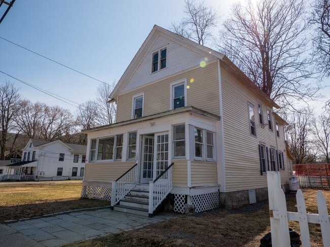 Photo - 129 Center St Unit 2