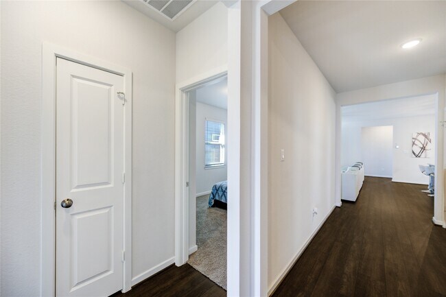 Photo - 7806 Wyndham Hbr Ct