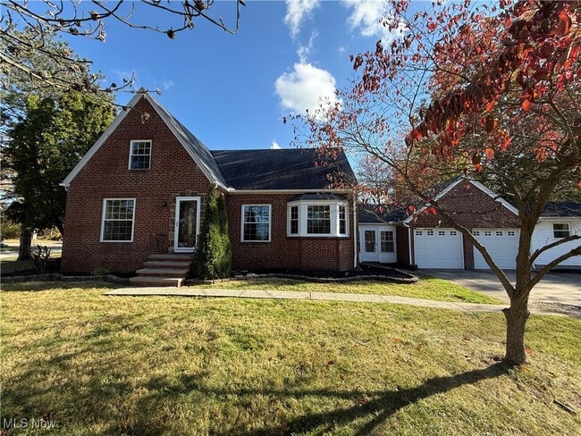 Building Photo - 30871 Lorain Rd