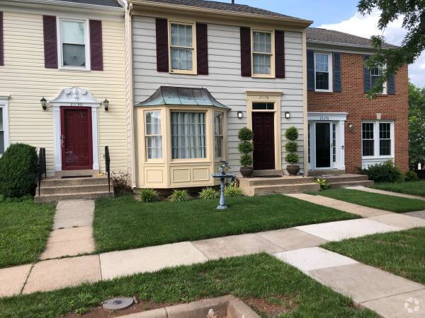 Building Photo - 21178 Hedgerow Ter Rental