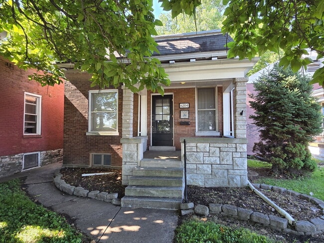 Building Photo - 6204 Clayton Ave