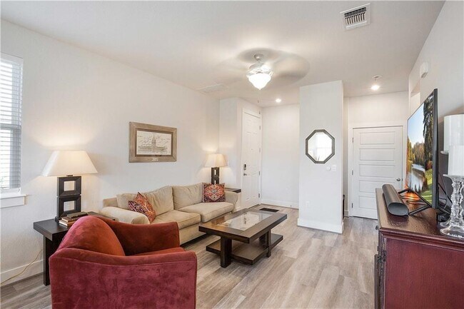 Photo - 7500 Burnham Pl