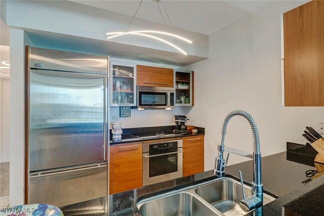 Photo - 3000 Oasis Grand Blvd Unit 606