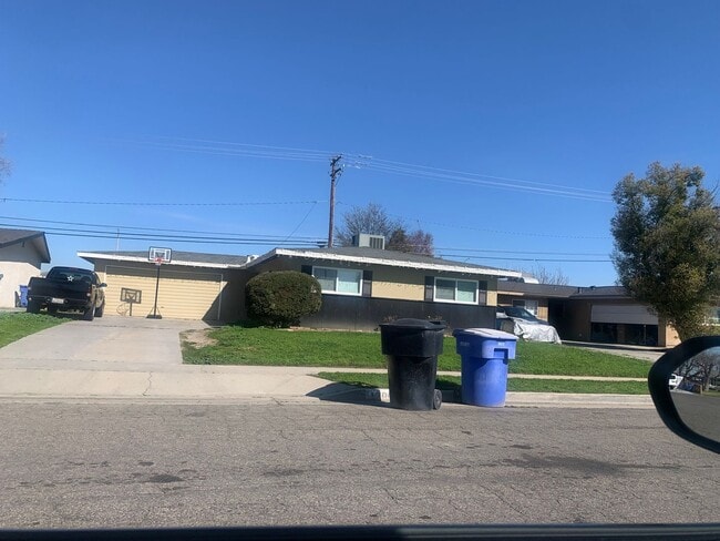 Photo - 3 BR 2 BA Available Now
