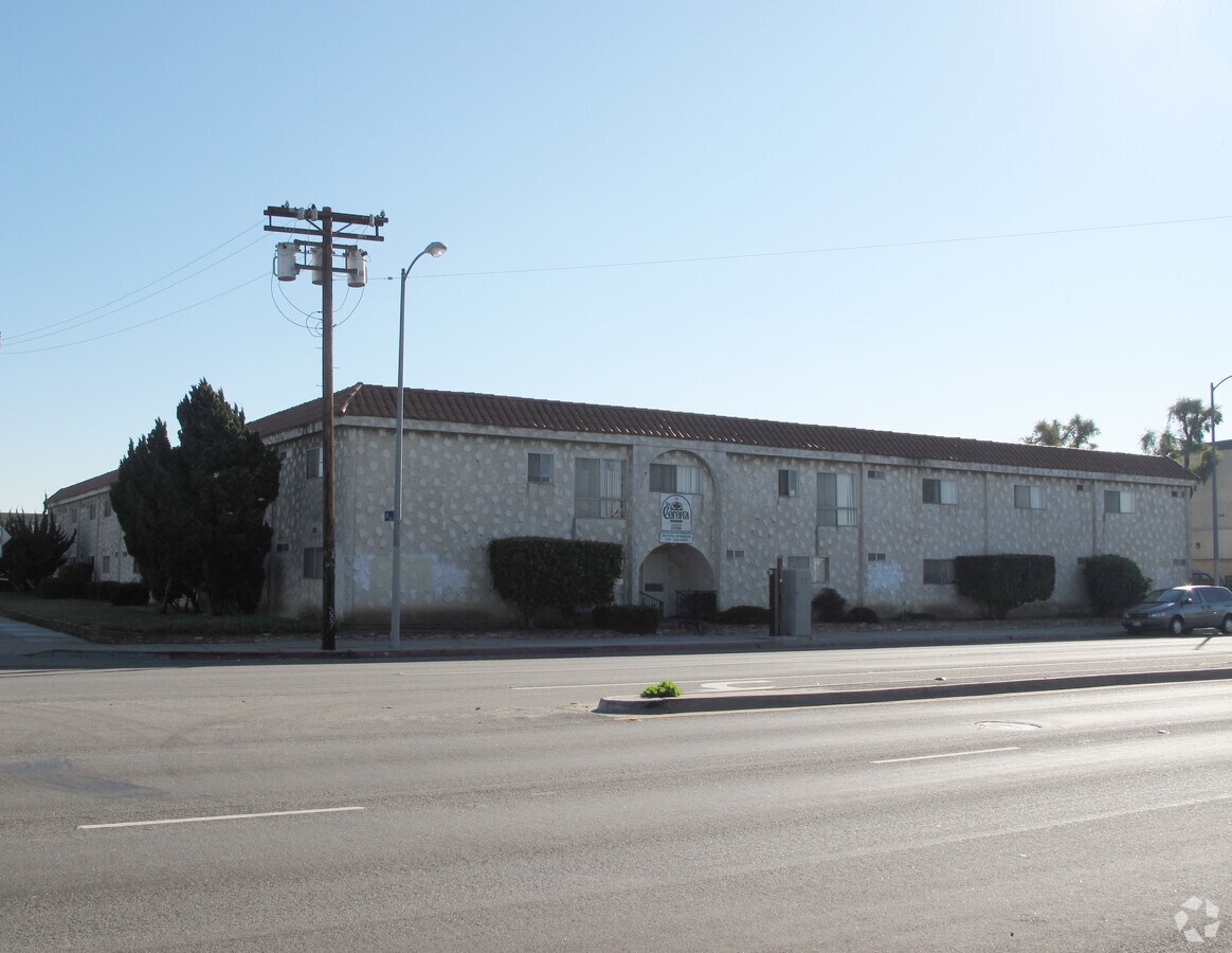 Photo - La Corona Torrance Apartments