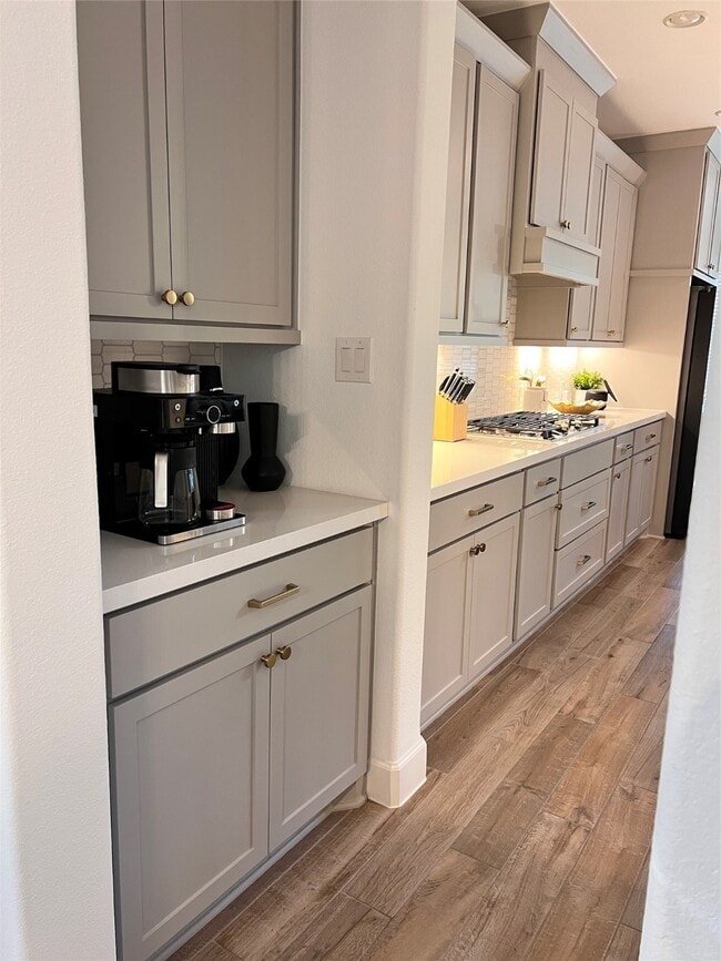 Building Photo - 176 Sweeping Valley Dr