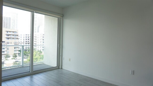 Photo - 321 NE 26th St Unit 705