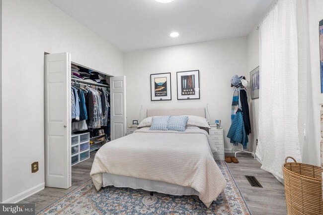 Photo - 1731 T St NW Apartamento Unidad 2