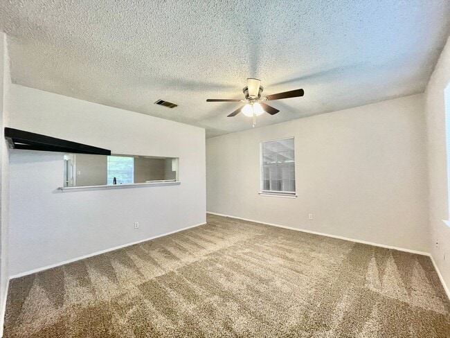Photo - 2 Bedroom, 1 Bathroom home + Large Yard an...