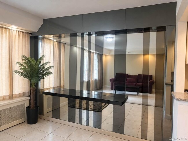Photo - 86-11 151st Ave Unit 4K