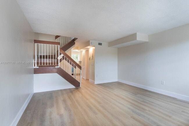 Building Photo - 7510 SW 152nd Ave Unit B207