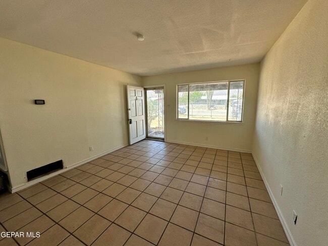 Photo - 10336 Windsor Dr