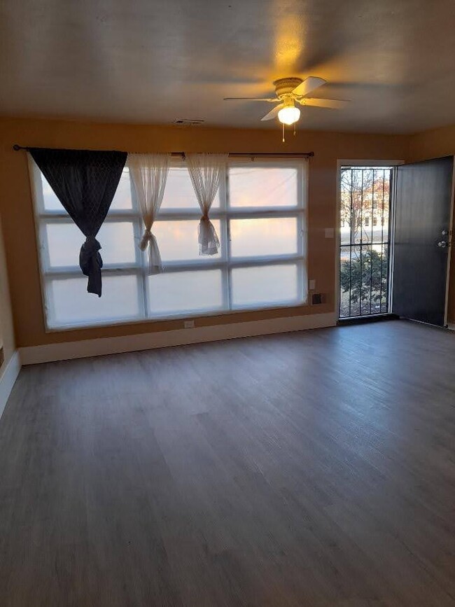 Photo - 7009 E 111th St