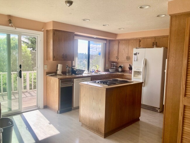 Photo - 3444 Glen Creek Rd NW