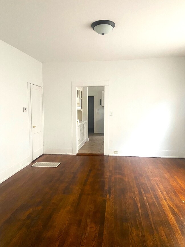 Photo - 1142 14th Ave S