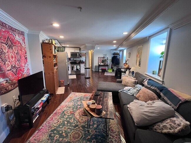 Photo - 142 Centre St Unidad 1