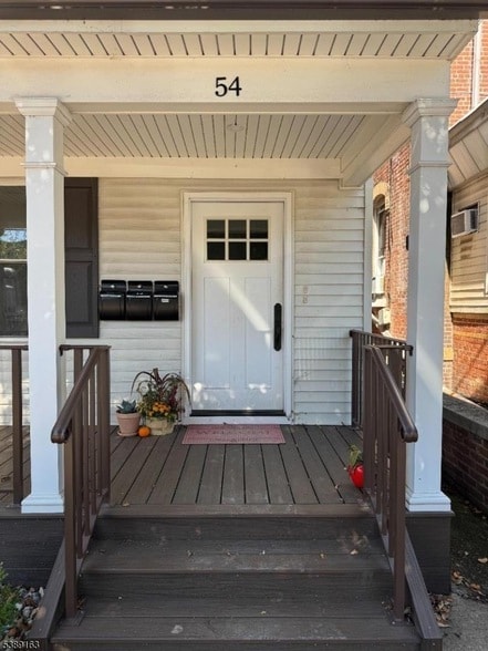 Photo - 54 W Somerset St