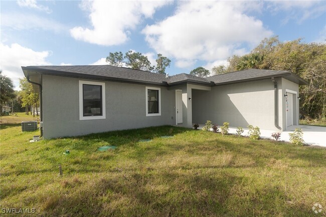 Building Photo - 8048 Sherwood Cir Rental