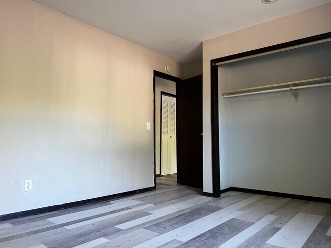 Photo - 1616-1634 W 42nd St