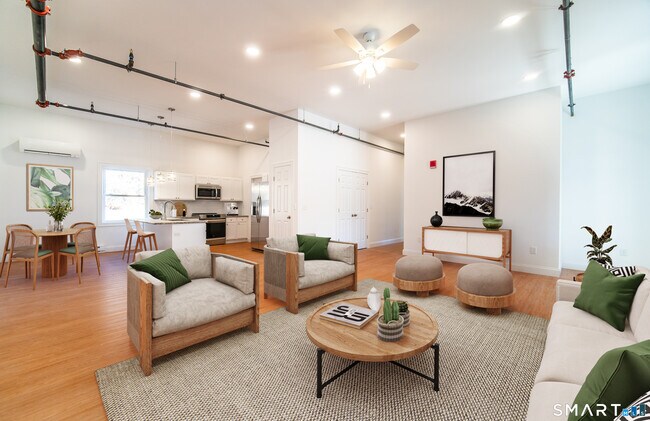 Photo - 1154 Poquonnock Rd